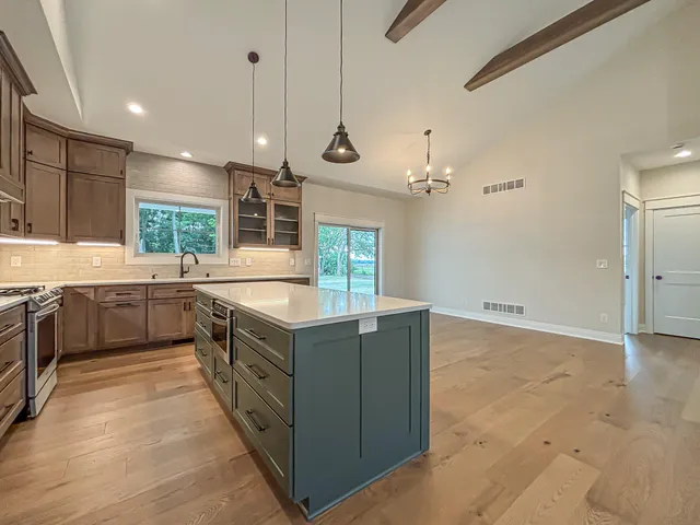 $899,900 | W149 County Road L, East Troy, WI 53120