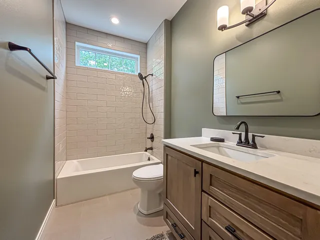 $899,900 | W149 County Road L, East Troy, WI 53120