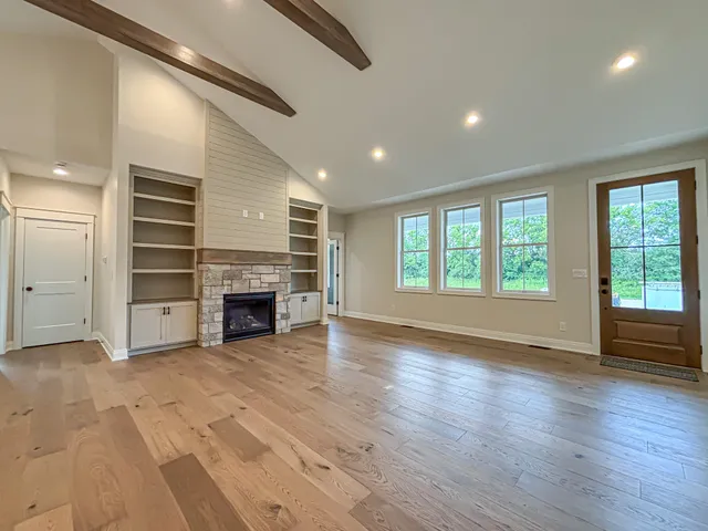 $899,900 | W149 County Road L, East Troy, WI 53120