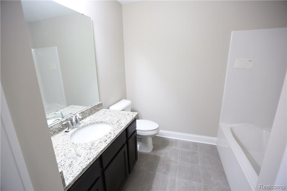 457 Hosta, Unit 80 Howell, MI 48843 - Photo 11 of 17 ANS_0236.JPG