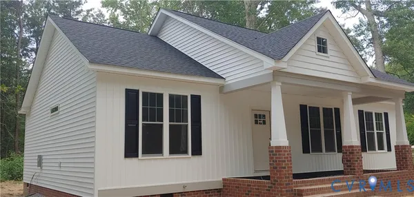 a view of a house with a garage