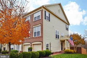 9187 Ribbon Falls Loop Bristow, VA 20136 - Photo 1 of 18 Gallery Image 1
