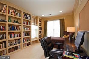9187 Ribbon Falls Loop Bristow, VA 20136 - Photo 12 of 18 Gallery Image 12