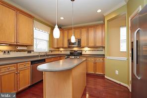 9187 Ribbon Falls Loop Bristow, VA 20136 - Photo 7 of 18 Gallery Image 7