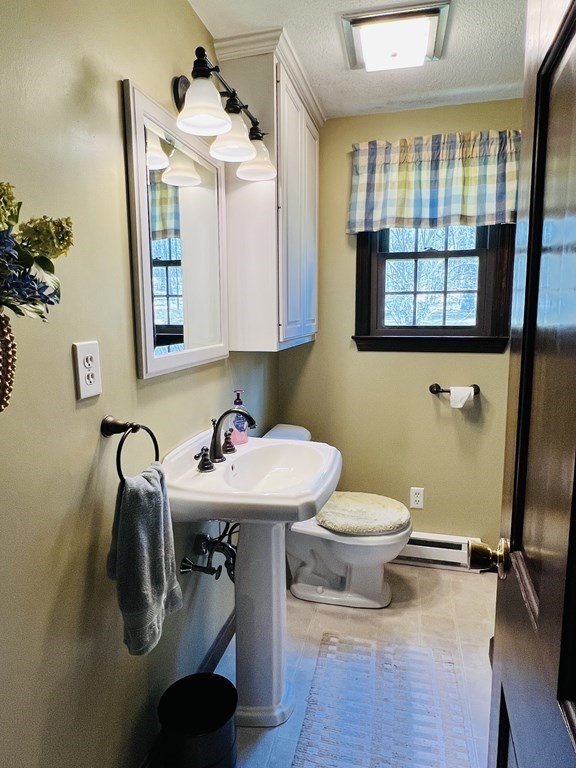6 Old Village Road Sturbridge, MA 01566 - Photo 14 of 27 Gallery Image 14