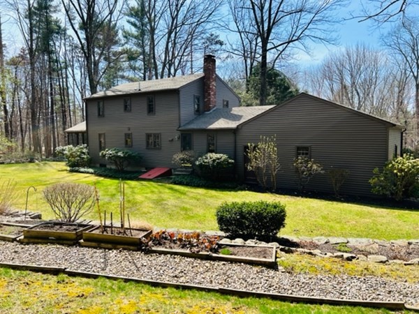 6 Old Village Road Sturbridge, MA 01566 - Photo 25 of 27 Gallery Image 25