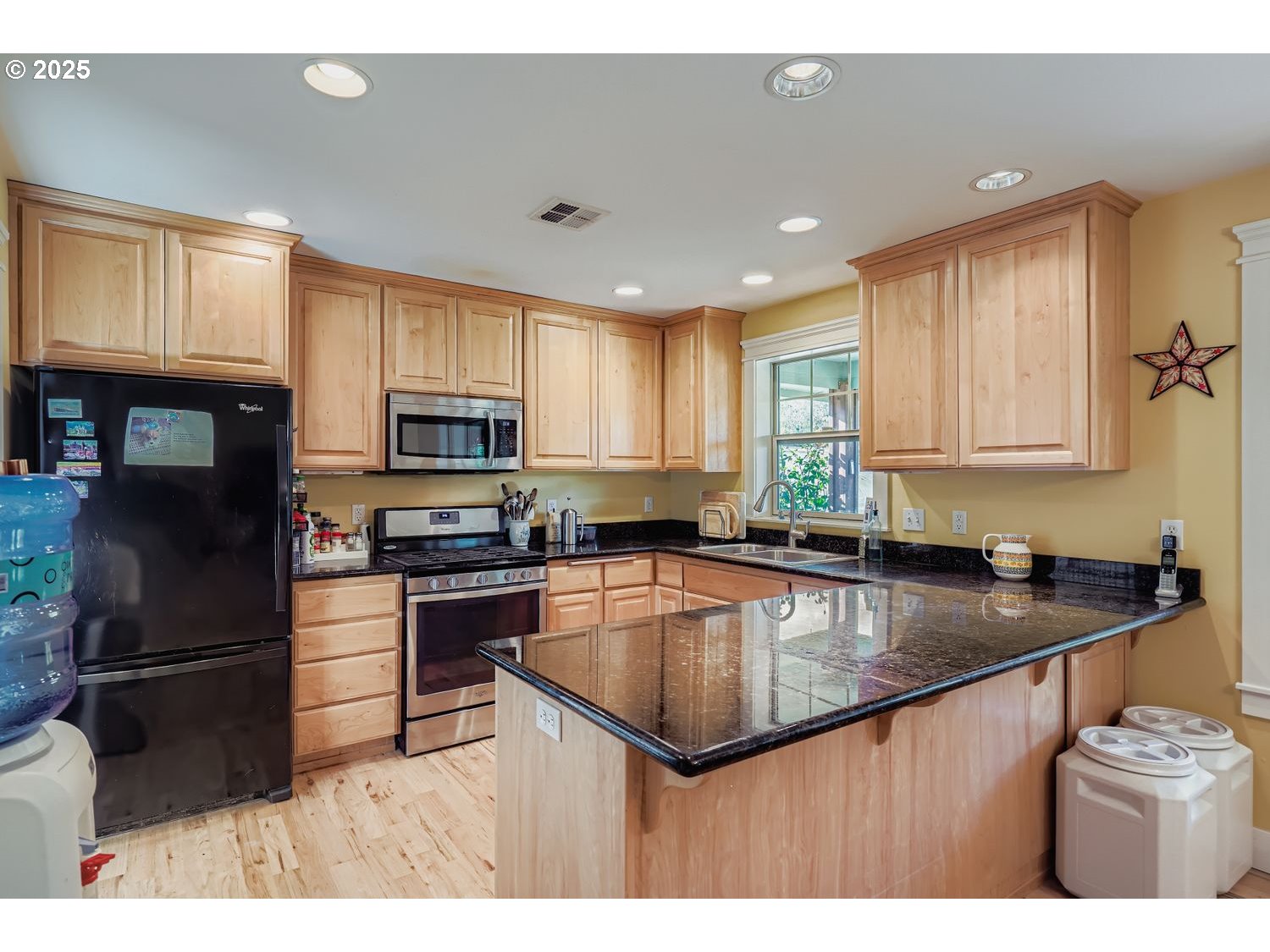 4135 Northwest Alder Avenue Albany, OR 97321 - Photo 9 of 29