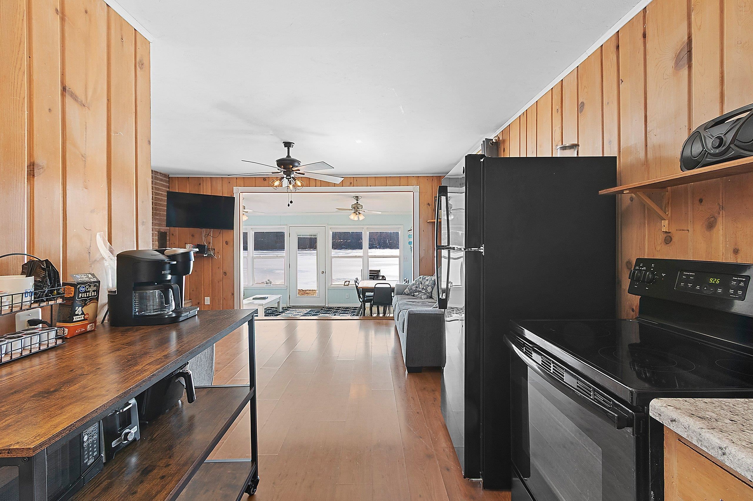 14482 Parkway Road Crivitz, WI 54114 - Photo 12 of 45