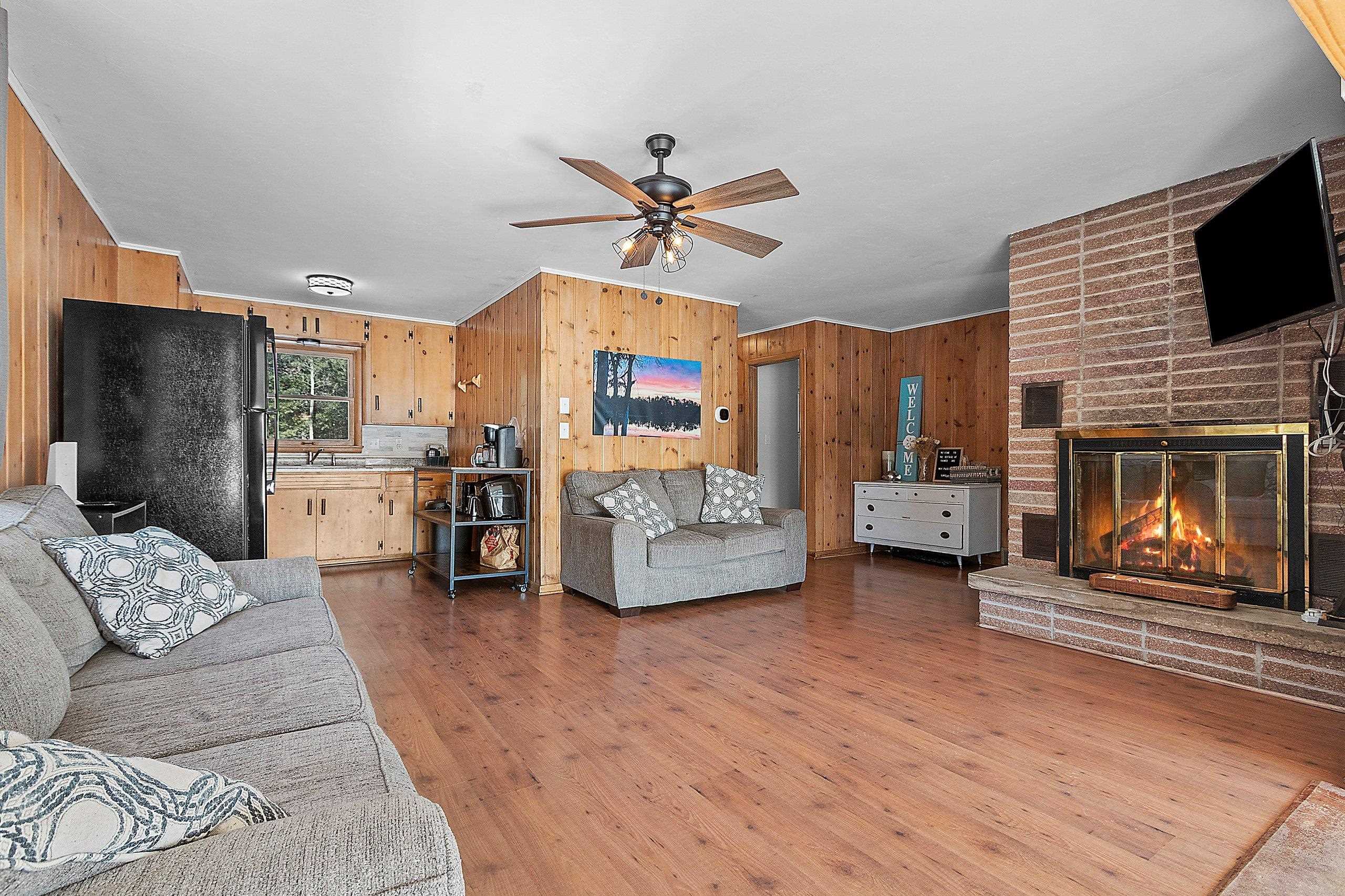 14482 Parkway Road Crivitz, WI 54114 - Photo 9 of 45