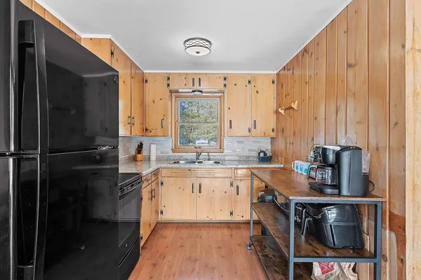 $350,000 | 14482 Parkway Road, Crivitz, WI 54114