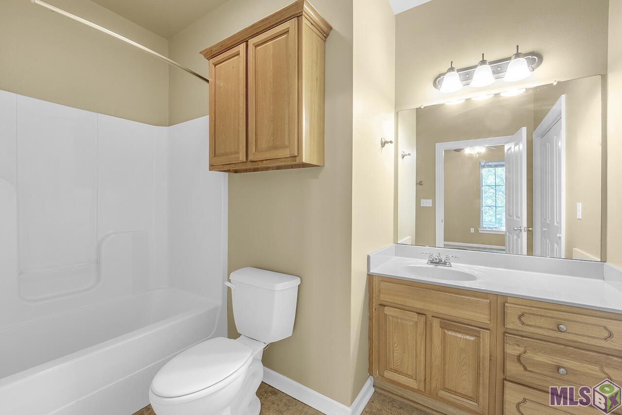 2405 Brightside Drive, Unit 9 Baton Rouge, LA 70820 - Photo 9 of 12 Gallery Image 9