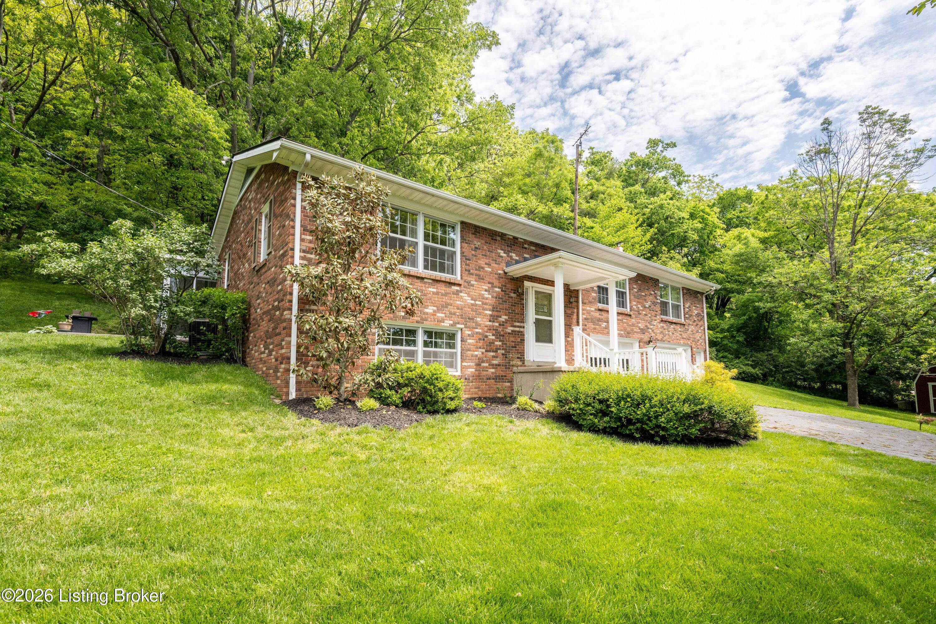 2043 Lock Road Carrollton, KY 41008 - Photo 3 of 40 DHI-102