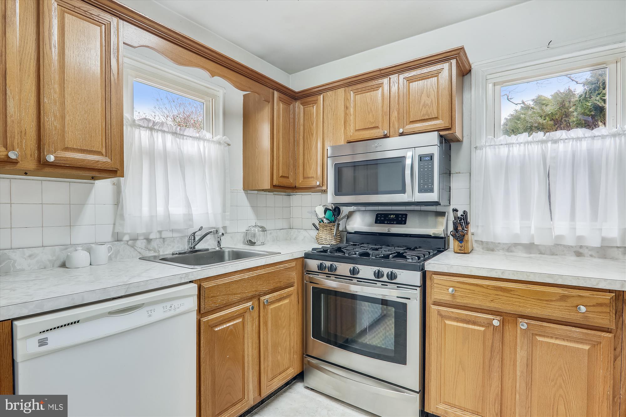 6136 Montrose Road Cheverly, MD 20785 - Photo 10 of 47 Gallery Image 10