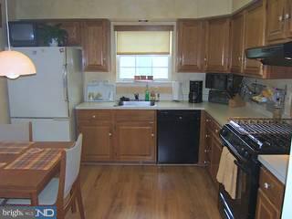 908 Larkspur Place South Mount Laurel, NJ 08054 - Photo 2 of 6