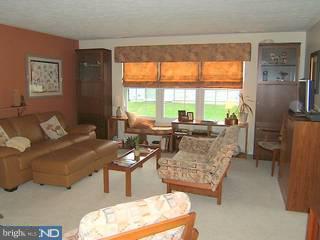 908 Larkspur Place South Mount Laurel, NJ 08054 - Photo 3 of 6