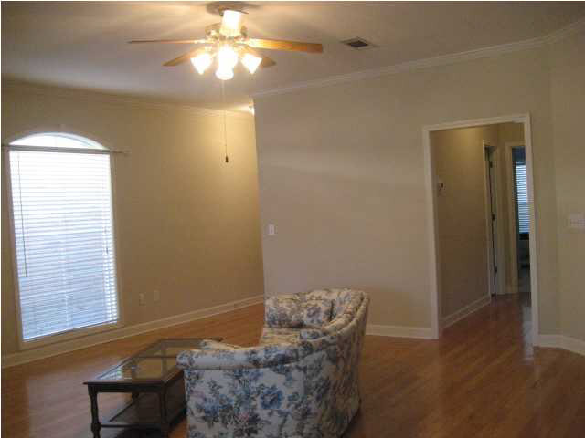 306 Creston Court Ridgeland, MS 39157 - Photo 9 of 12 Living room with large window for light