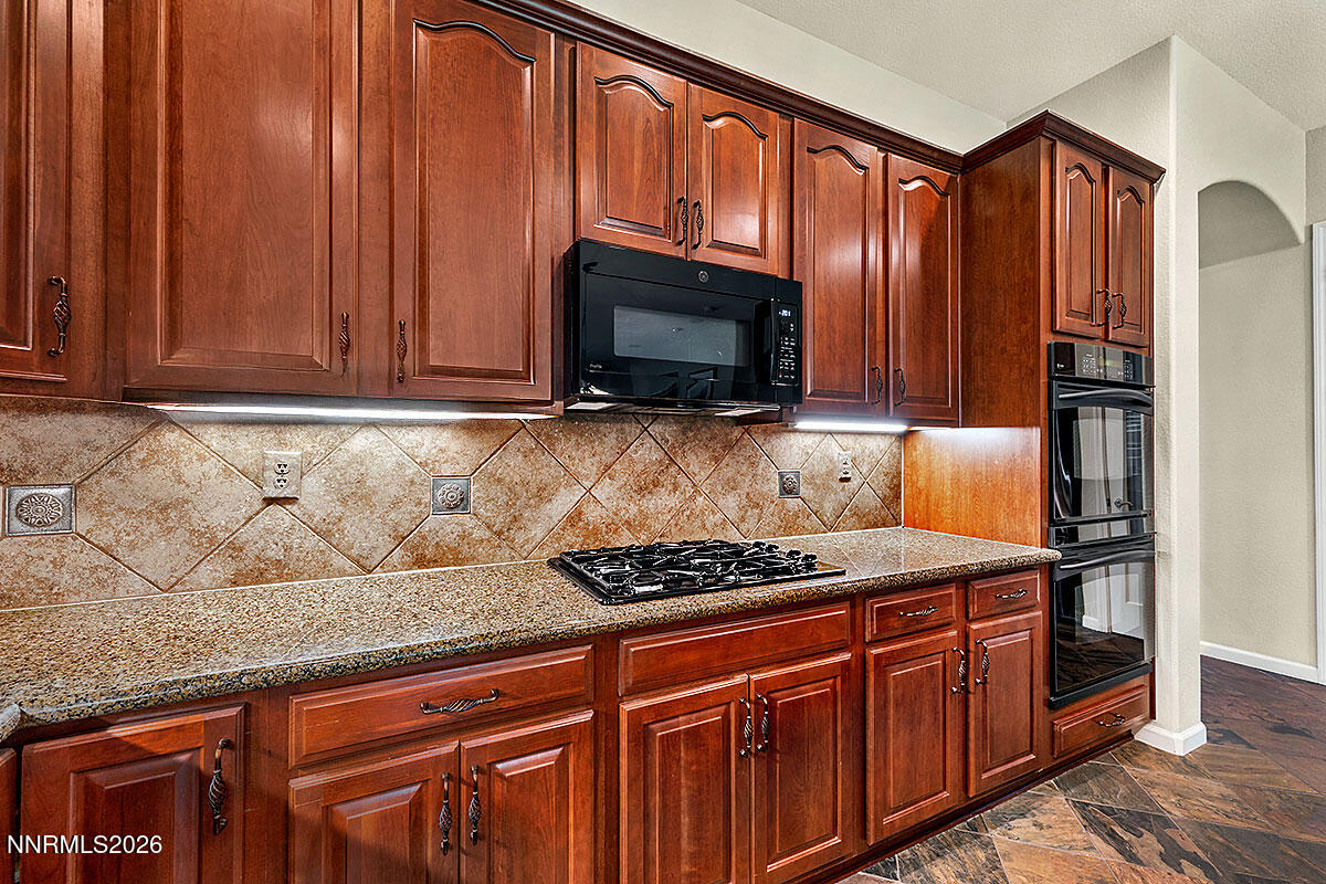 2694 Mule Circle Reno, NV 89521 - Photo 9 of 35 2694 Mule Kitchen 5