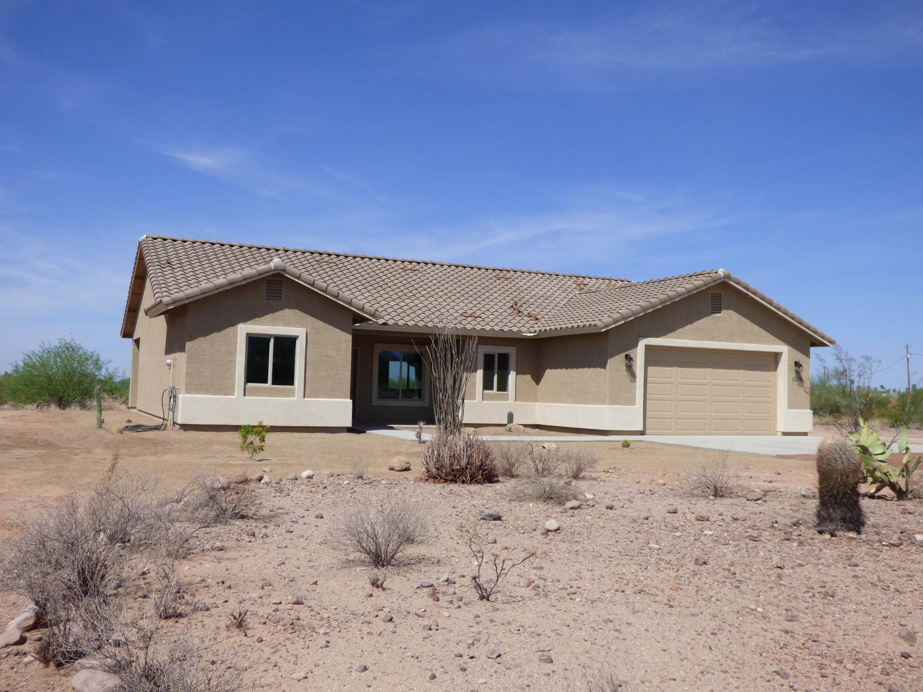 1070 South Vista Road Apache Junction, AZ 85119 - Photo 1 of 29 P1050568