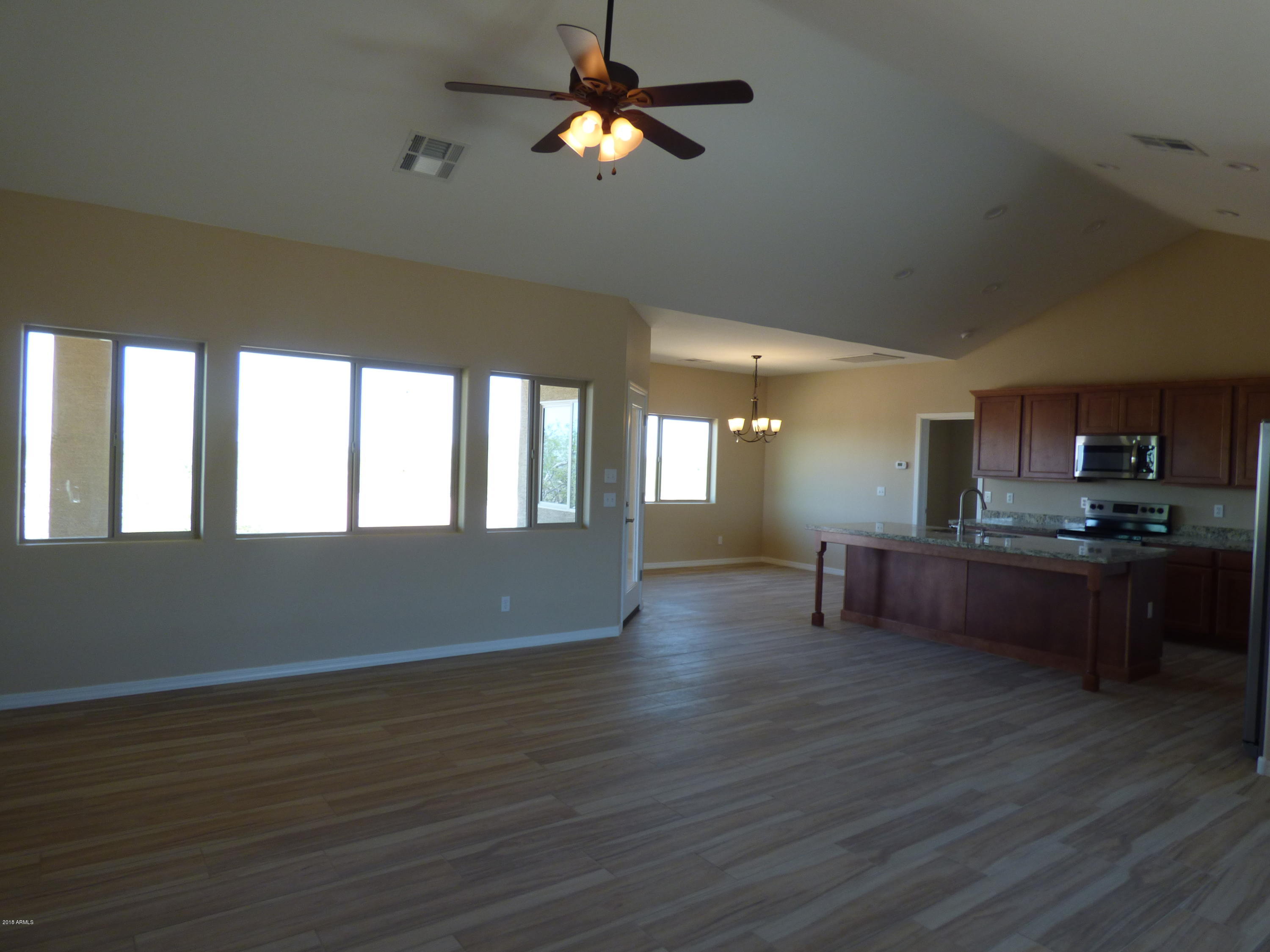 1070 South Vista Road Apache Junction, AZ 85119 - Photo 15 of 29 P1050576