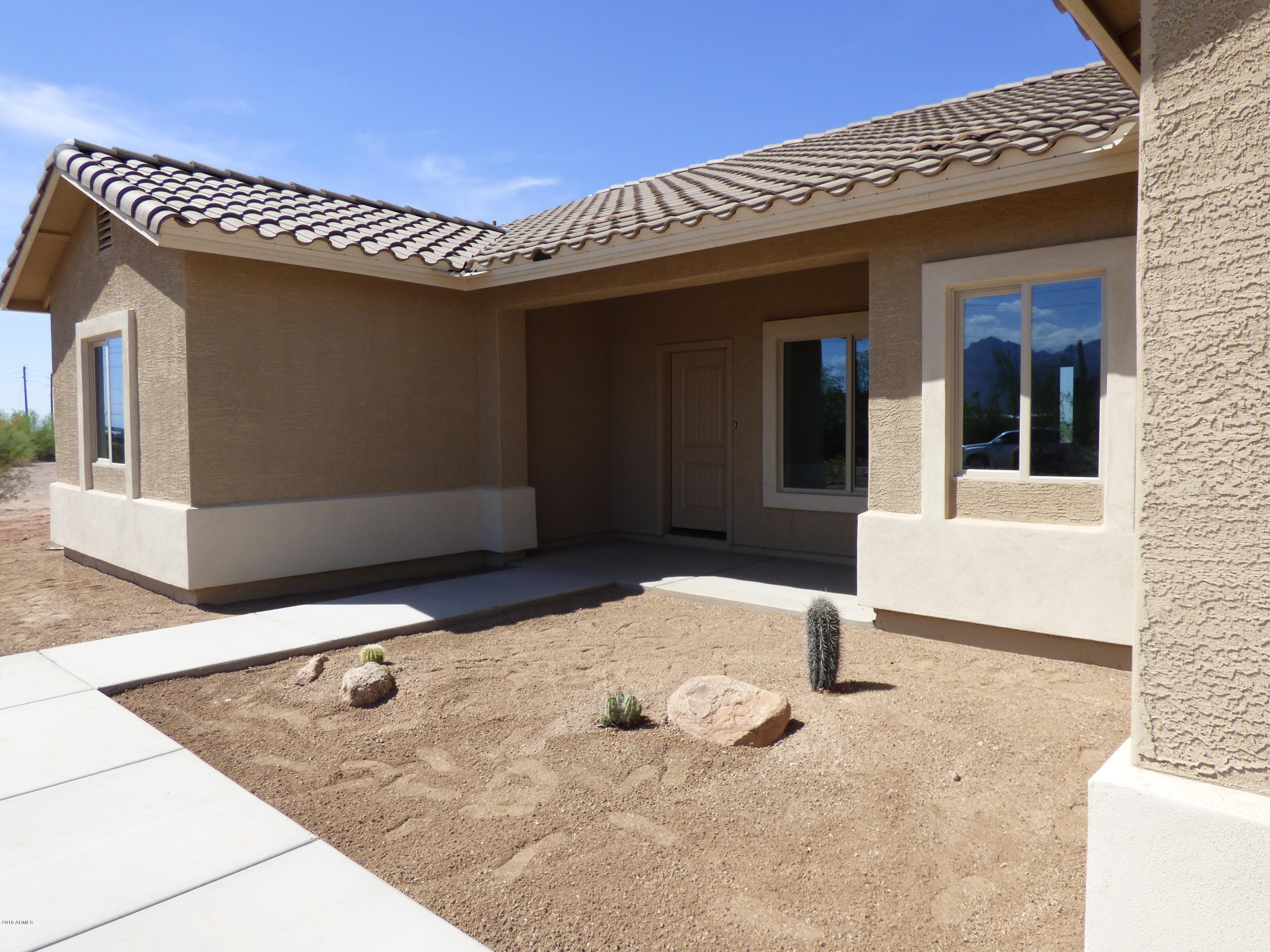 1070 South Vista Road Apache Junction, AZ 85119 - Photo 4 of 29 P1050571