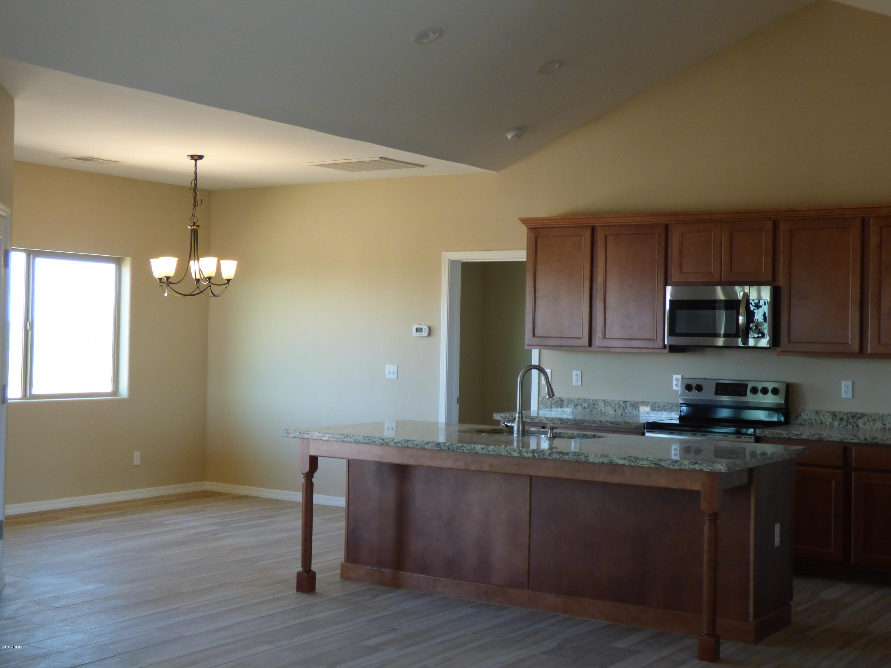 1070 South Vista Road Apache Junction, AZ 85119 - Photo 6 of 29 P1050577