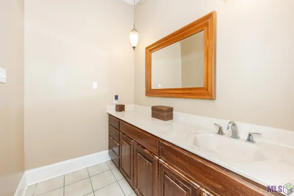 $739,900 | 12148 Highway 73, Geismar, LA 70734