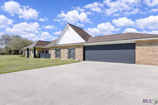 $739,900 | 12148 Highway 73, Geismar, LA 70734