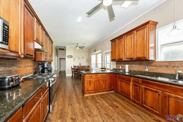 $739,900 | 12148 Highway 73, Geismar, LA 70734