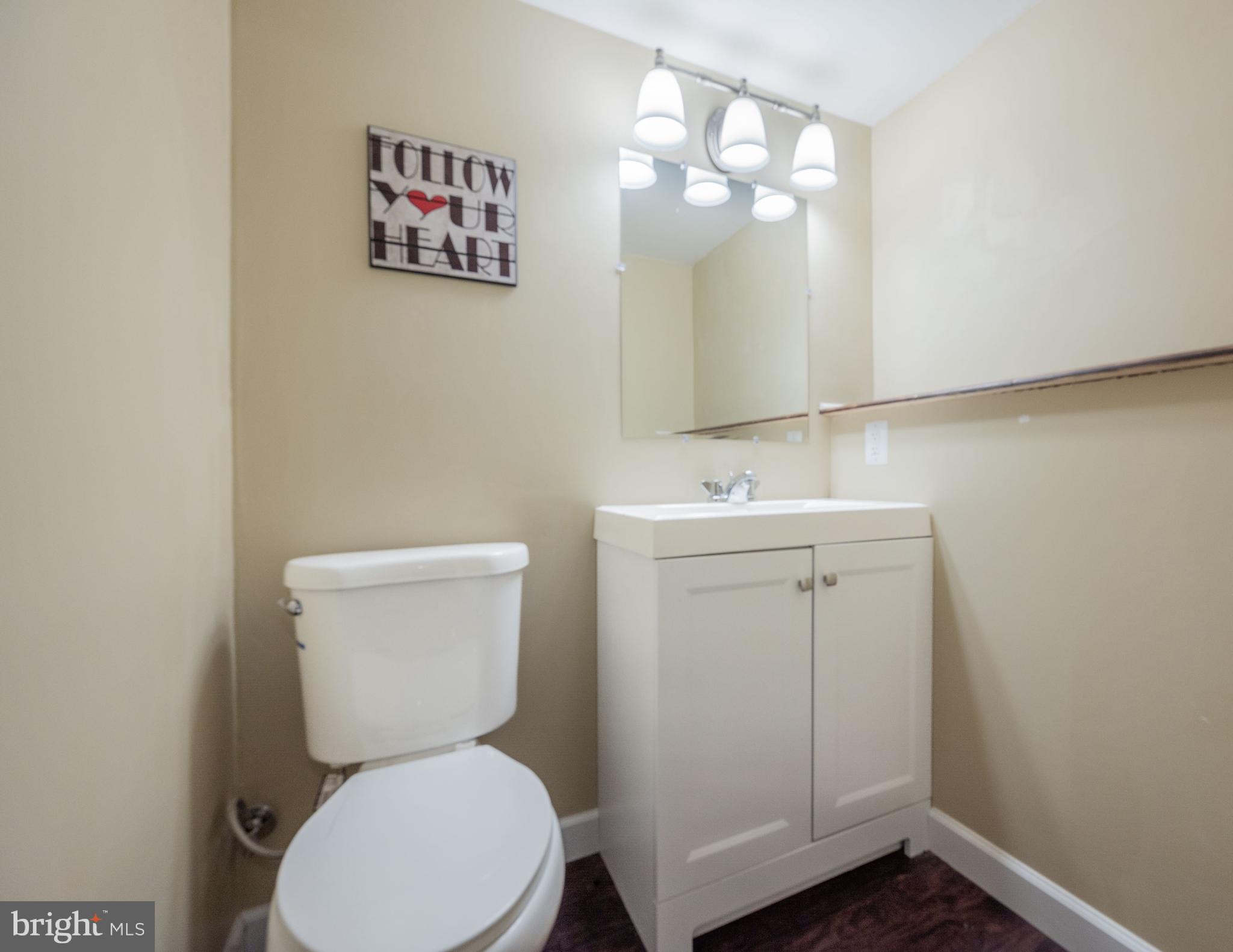 297 Hahn Road Westminster, MD 21157 - Photo 26 of 40 Powder Room