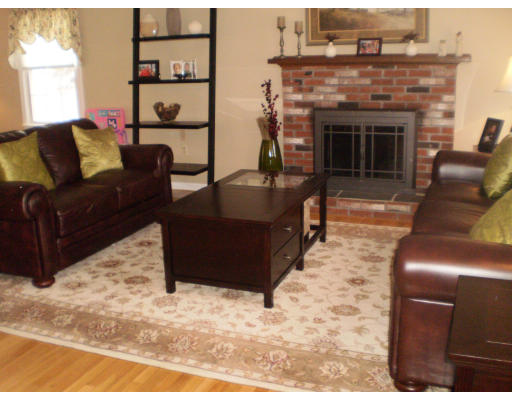 13 Jionzo Road Milford, MA 01757 - Photo 5 of 15 Gallery Image 5