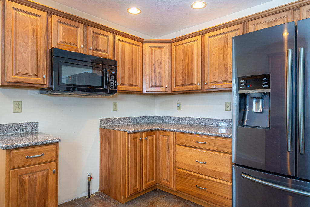 700 Victory Road Springfield, OH 45504 - Photo 6 of 41