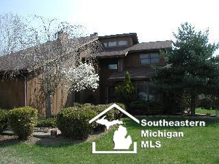 22101 Otter Road Belleville, MI 48111 - Photo 1 of 18 839479.JPG