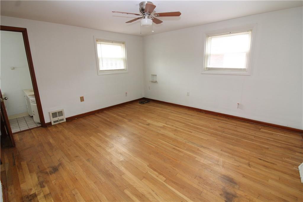 150 Cochran Road Pittsburgh, PA 15228 - Photo 11 of 20 Master Bedroom