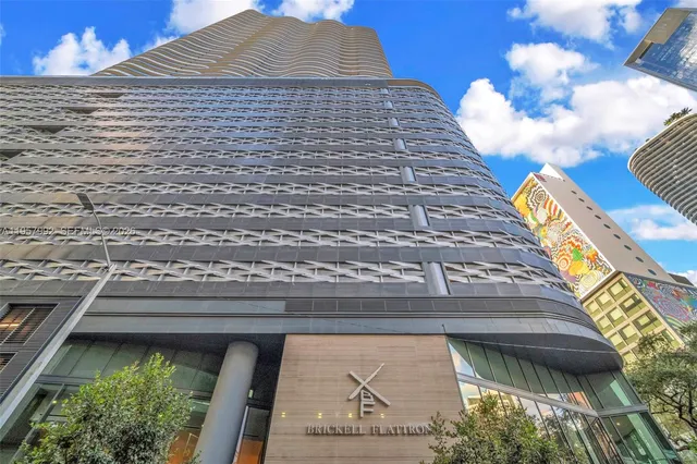 $8,500 | 1000 Brickell Plaza, Unit 3112, Miami, FL 33131