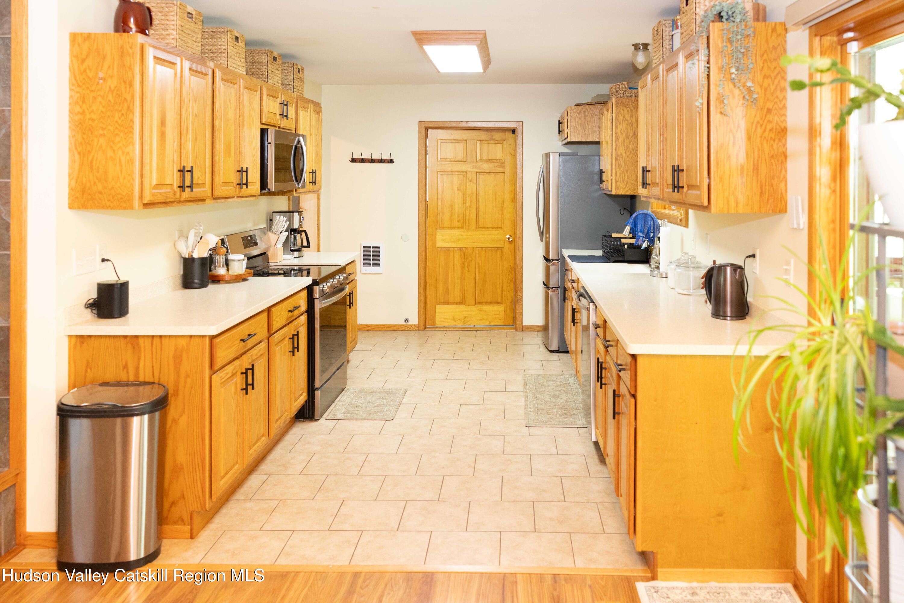 736 Plattekill Road Freehold, NY 12431 - Photo 5 of 47 5N9A6396