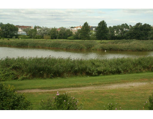 252 River Road, Unit 2 Winthrop, MA 02152 - Photo 8 of 12 Gallery Image 8