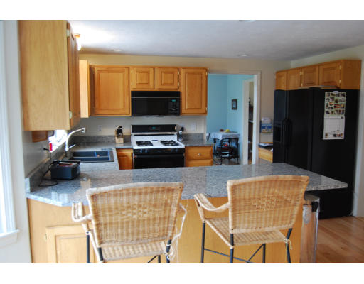 267 Tilden Road Scituate, MA 02066 - Photo 5 of 20 Gallery Image 5