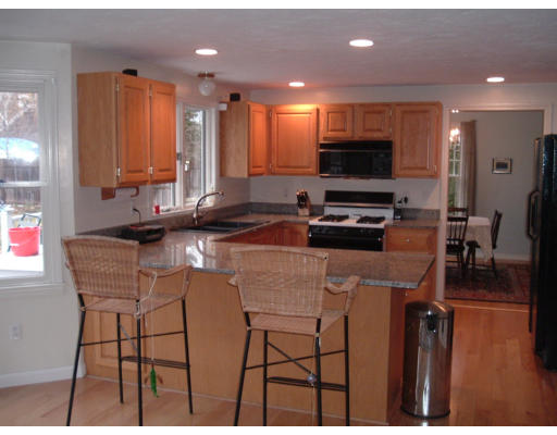 267 Tilden Road Scituate, MA 02066 - Photo 6 of 20 Gallery Image 6