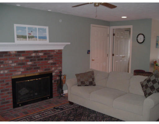 267 Tilden Road Scituate, MA 02066 - Photo 8 of 20 Gallery Image 8