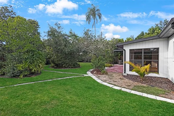 $2,800 | 502 South Highland Avenue, Winter Garden, FL 34787
