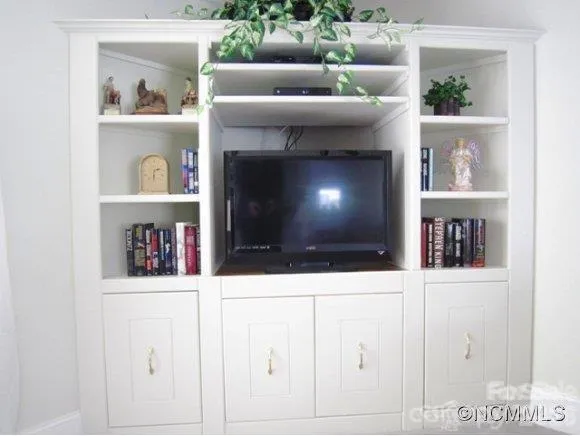 $348,000 | 36 East Ponder Way, Weaverville, NC 28787