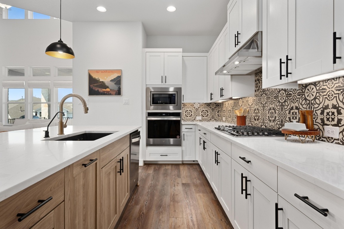 305 Avena Trail Austin, TX 78738 - Photo 11 of 38