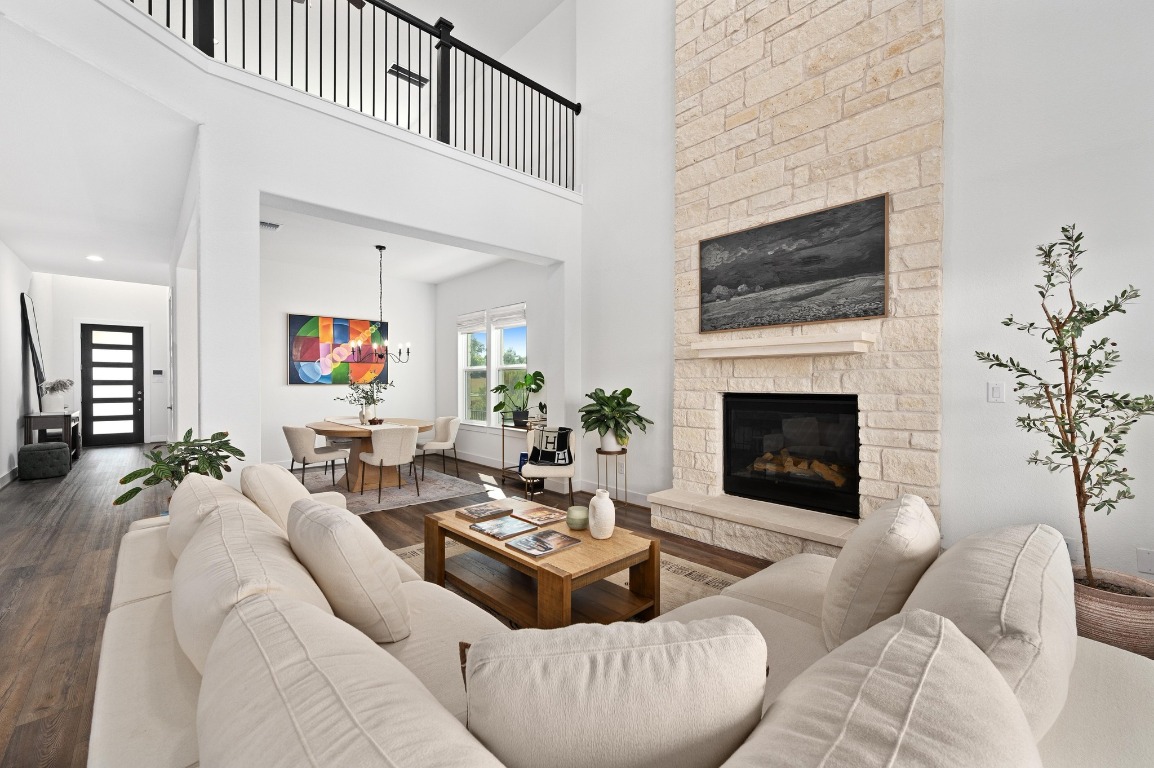 305 Avena Trail Austin, TX 78738 - Photo 2 of 38