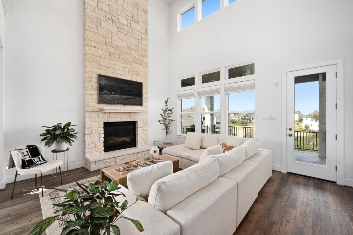 305 Avena Trail Austin, TX 78738 - Photo 3 of 38