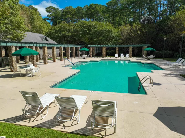 $675,000 | 510 Heron Cove Circle, Seneca, SC 29672