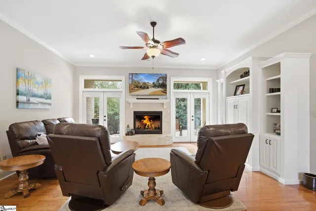 $675,000 | 510 Heron Cove Circle, Seneca, SC 29672