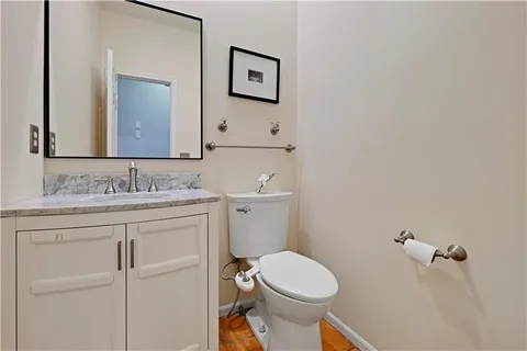 $750,000 | 5005 West 131st Street, Leawood, KS 66209