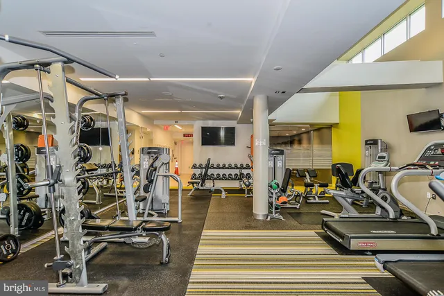 $559,900 | 8350 Greensboro Drive, Unit 517, McLean, VA 22102