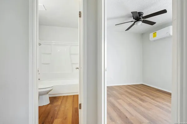 $995 | 131 Elsie Avenue, Unit 301, San Antonio, TX 78204
