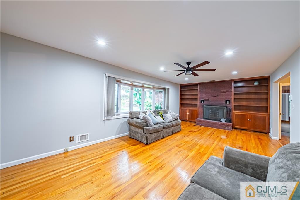20 Starkin Road Milltown, NJ 08850 - Photo 12 of 66